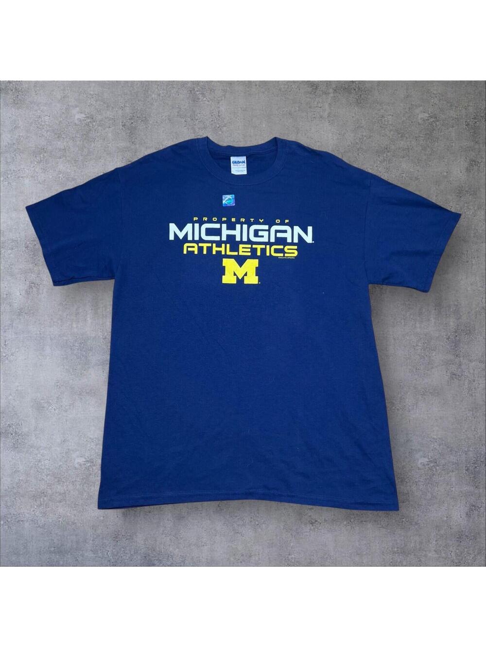 Vintage Y2K Michigan Wolverines university “Property Of Athletics” Tee Sz Large